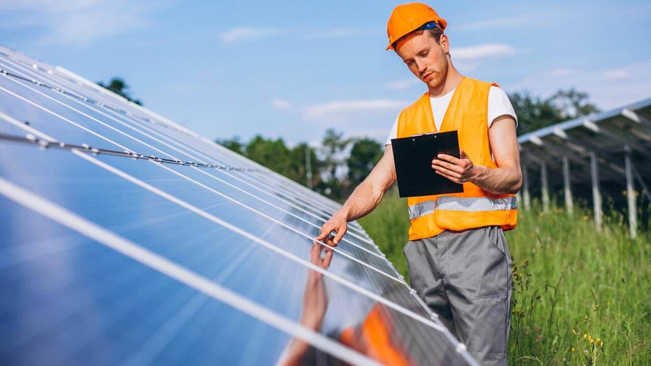 Como calcular a economia com energia solar?